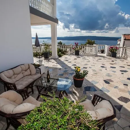 In With Sea View, Balcony, Air Conditioning, Wifi 3492-7 Crikvenica