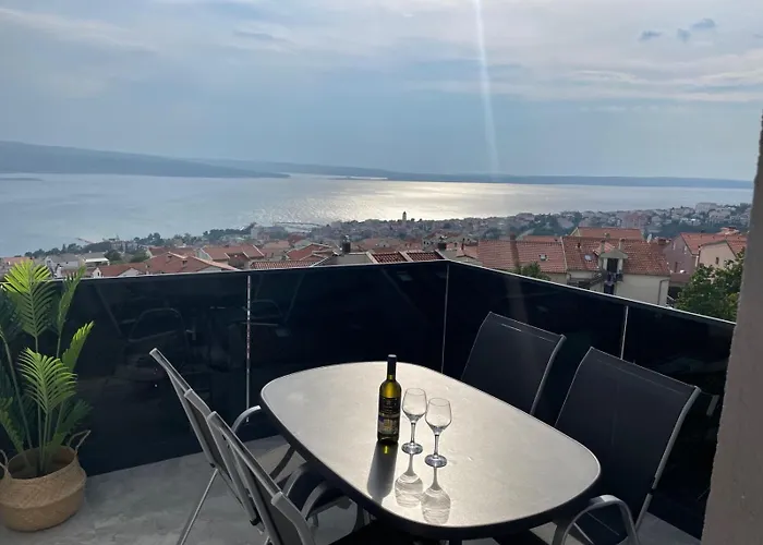 In With Sea View, Balcony, Air Conditioning, Wifi 3492-7 茨里克韦尼察