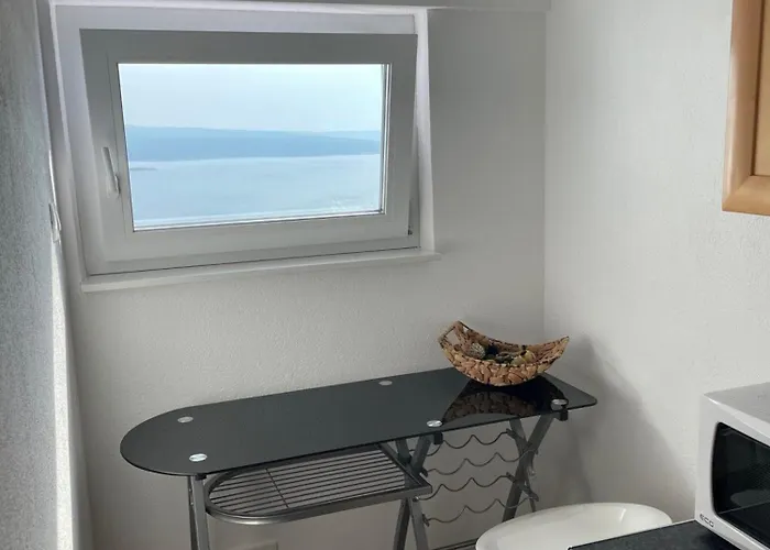 In With Sea View, Balcony, Air Conditioning, Wifi 3492-7