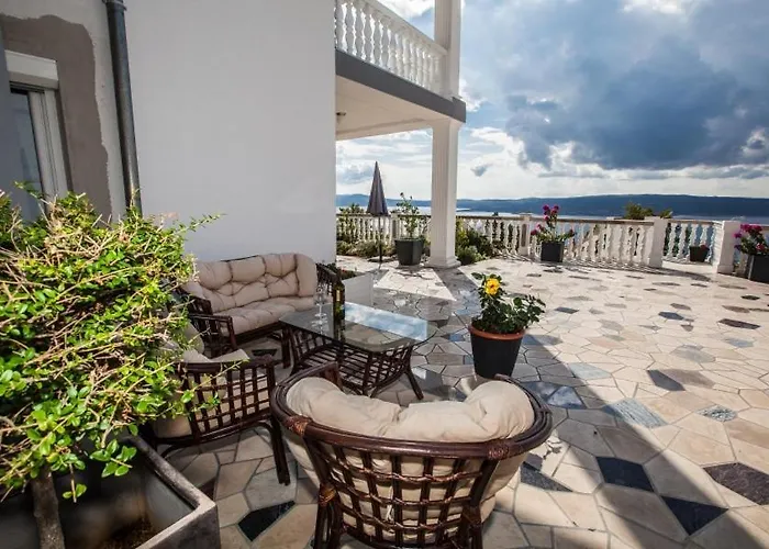 In With Sea View, Balcony, Air Conditioning, Wifi 3492-7 *